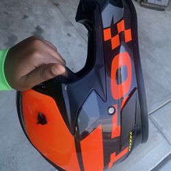 Motorcycle helmet