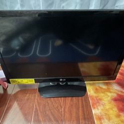 LG 26 inch TV