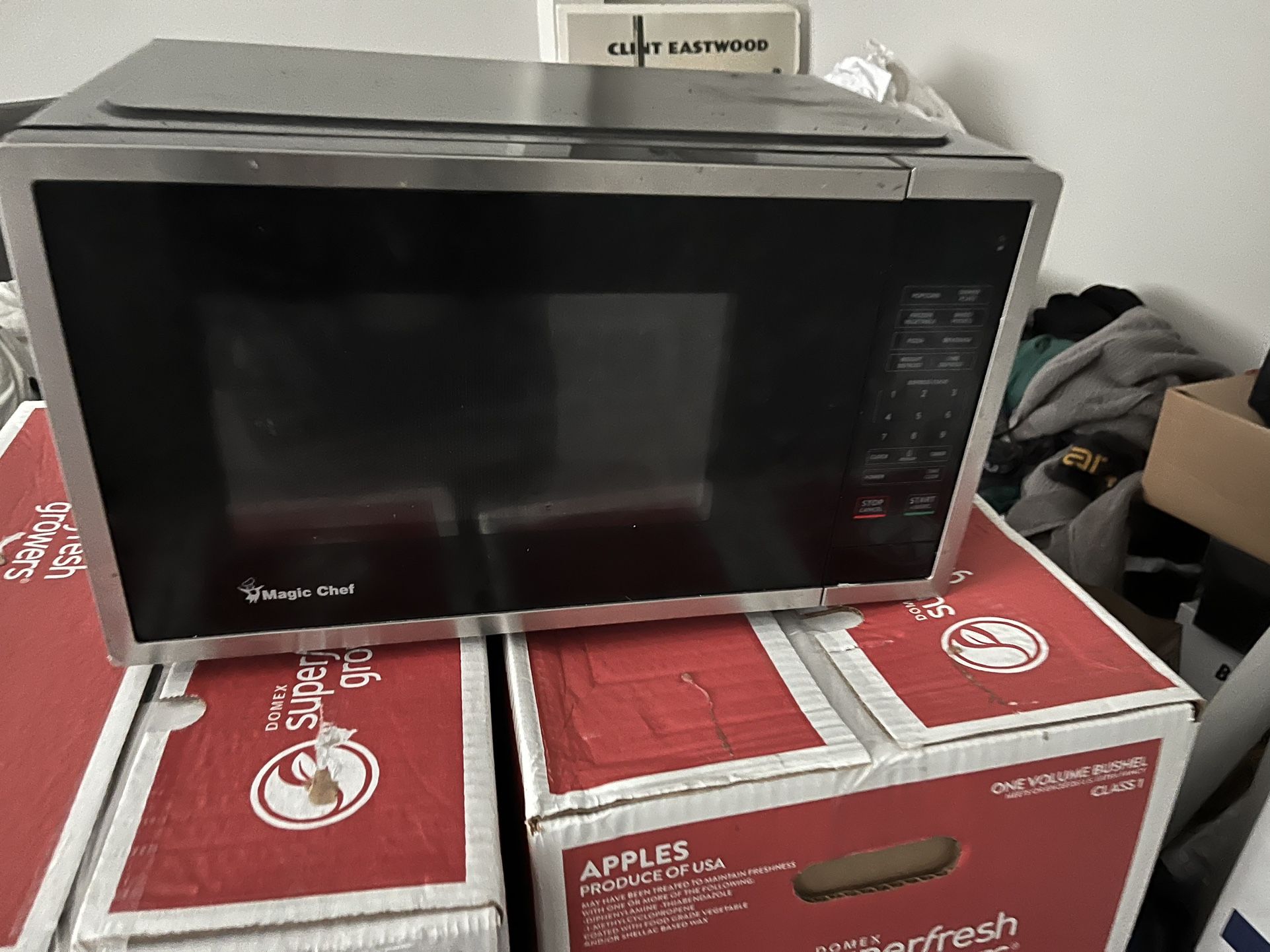 Magic Chef Microwave 