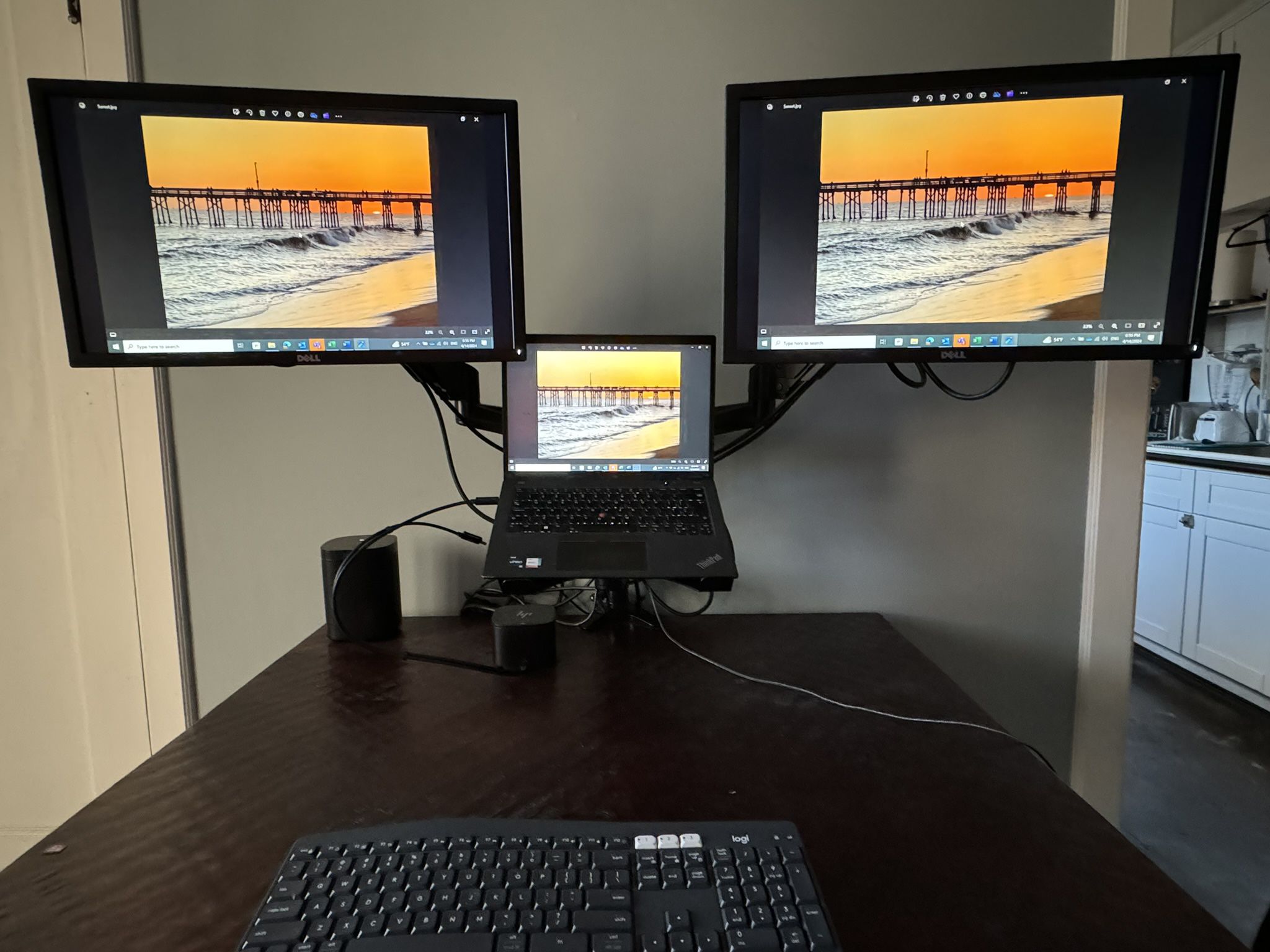 HP Thunderbolt Docking Station, Two 23 Inch Dell Monitors, Dual Monitor And Laptop Mount 