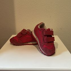 Baby girl puma shoes size 3c