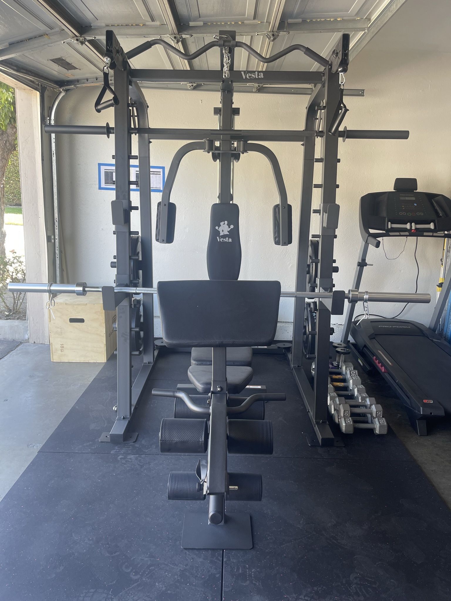 Vesta Fitness Smith Machine 2001 w/Bench Attachment | 230lb Bumpers Weights | 7ft Olympic Bar | Fitness | Gym Equipment | FREE DELIVERY 🚚