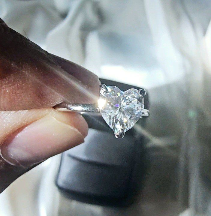 2 Carat Moissanite Diamond Heart Shape Ring Wedding Engagement Ring