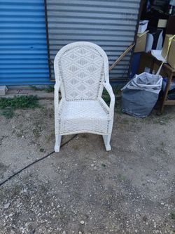 Vintage Wicker Rocky Chair