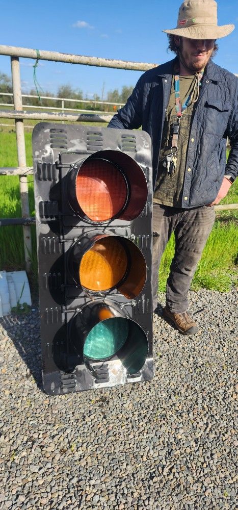 RETIRED LED STOP LIGHT- WORKS GREAT