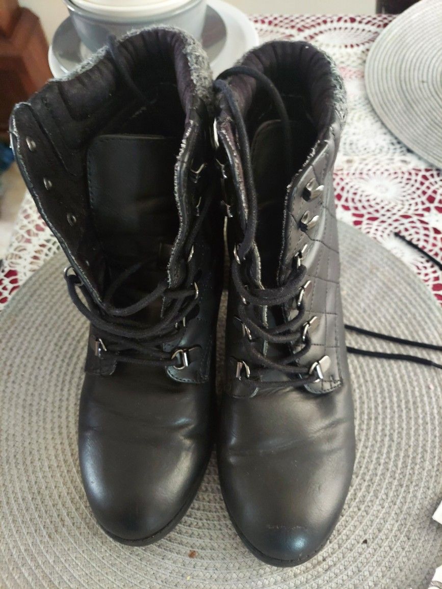 Mia Boot