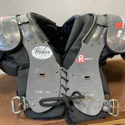 Men’s XL Riddell Skill Shoulder Pads