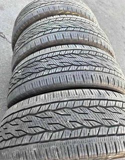 255/55/20 Continetal vendo un set de llantas usadas excelente condiciones de vida las 4 ✅🤩I am selling a set of used tires, all 4 in excellent living