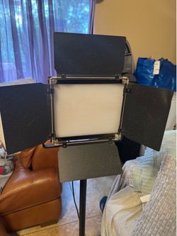 Neewer Photo Video Light with stand
