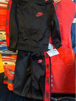 Brand new Nike tracksuit 2T