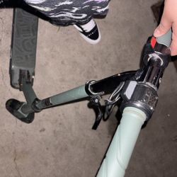 Jetson Scooter Won’t Charge You Can Use For Parts