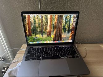 Apple laptop