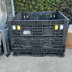Plastic Folding Down Crate with Drop Sides 47x39x50