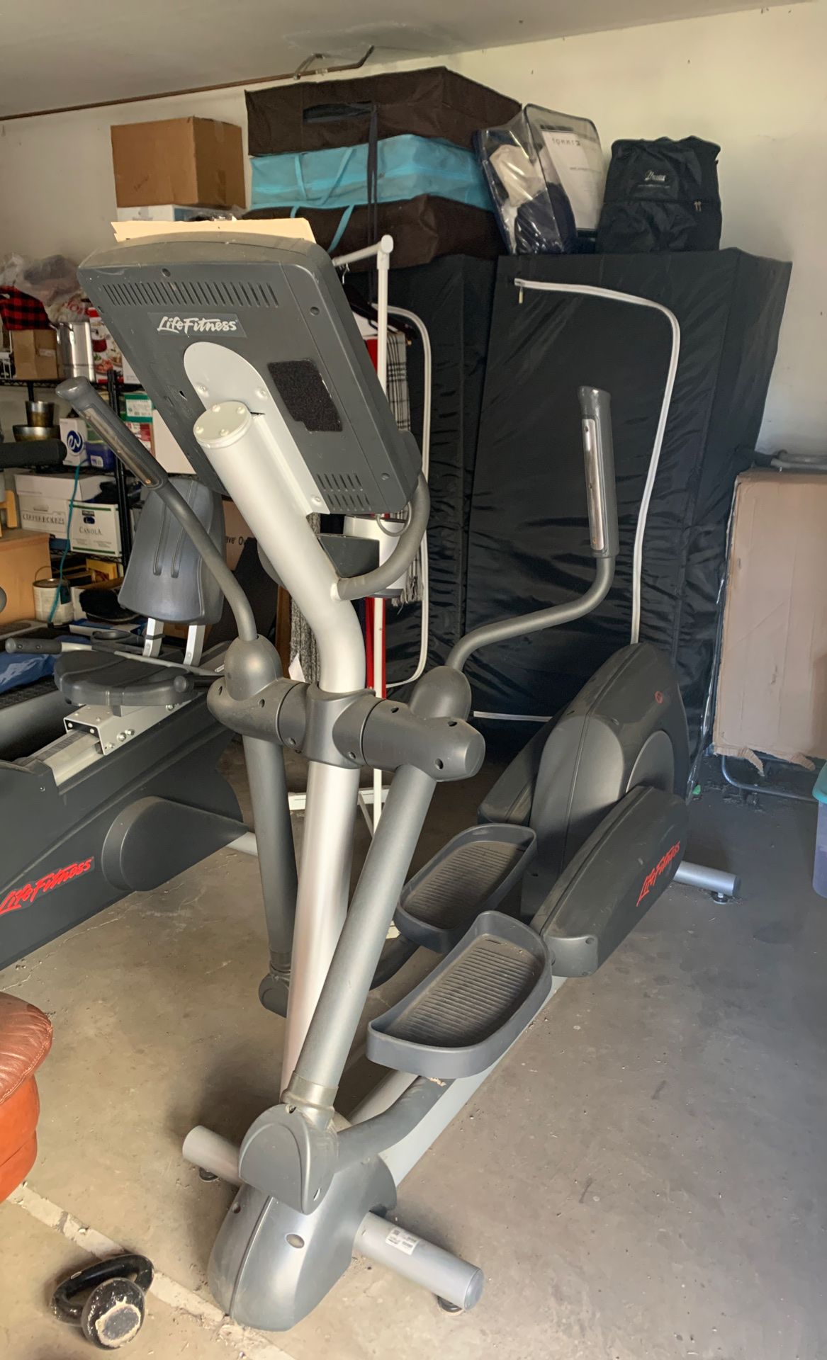 life fitness elliptical machine