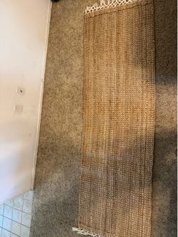 2 ft 5 in × 8 ft Natural Jute Runner Rug with Tassels