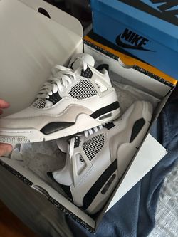 Air Jordan 4 Military Black SZ 11 (Read description )