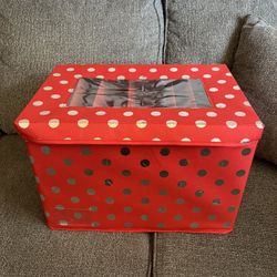 Red Fabric Storage Box With Dividers And Holders Clear Lid No Damage Clean Smoke Free Home