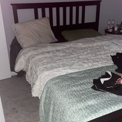 QUEEN SIZE BED + FRAME