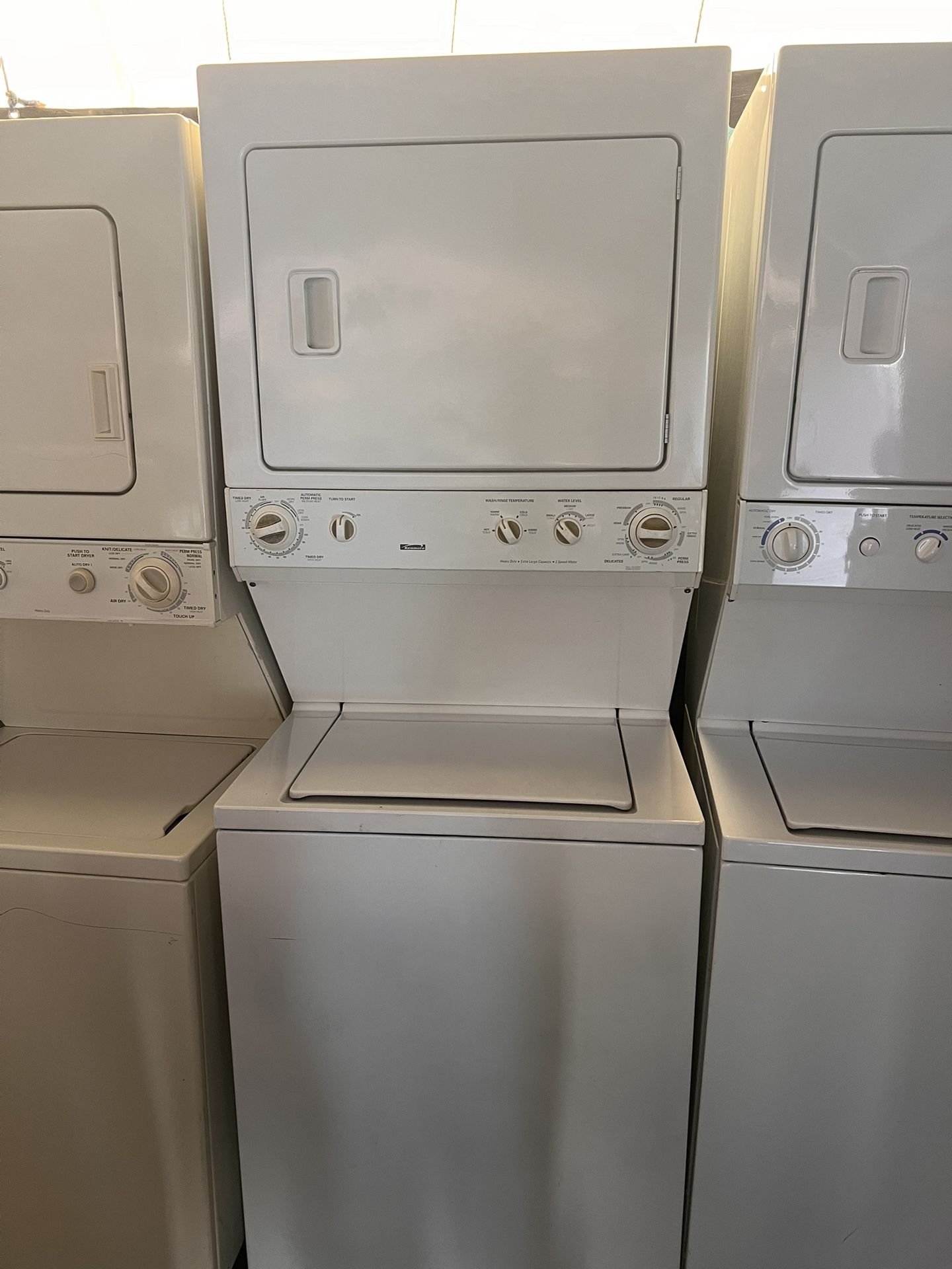 Kenmore 27in 220v Electric Stackable Washer & Dryer