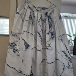 Chic Blk/White Marble Pleated Skirt