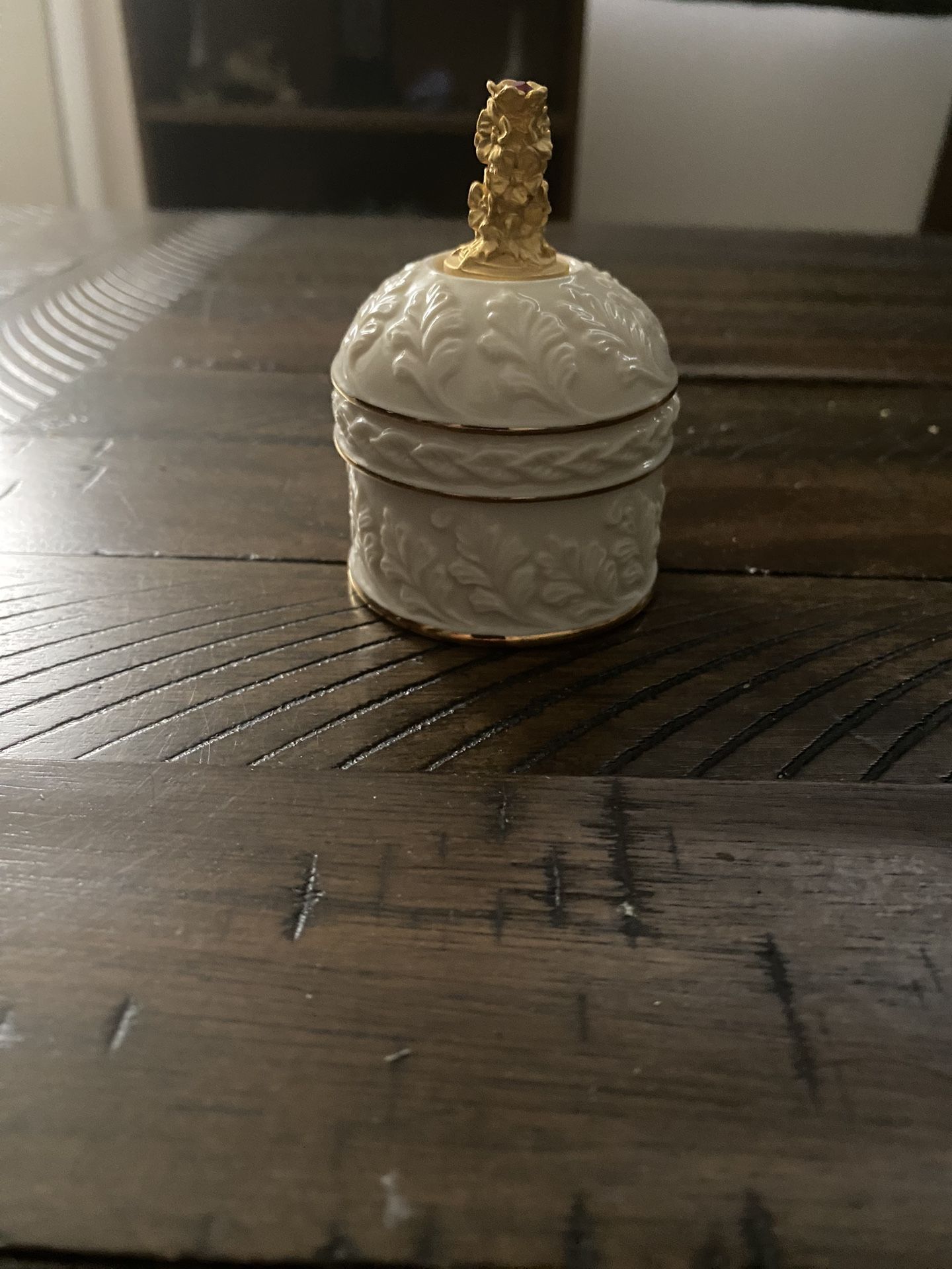 Lenox China Treasure Collection