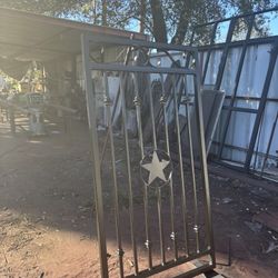 Gates / Fence / Railings