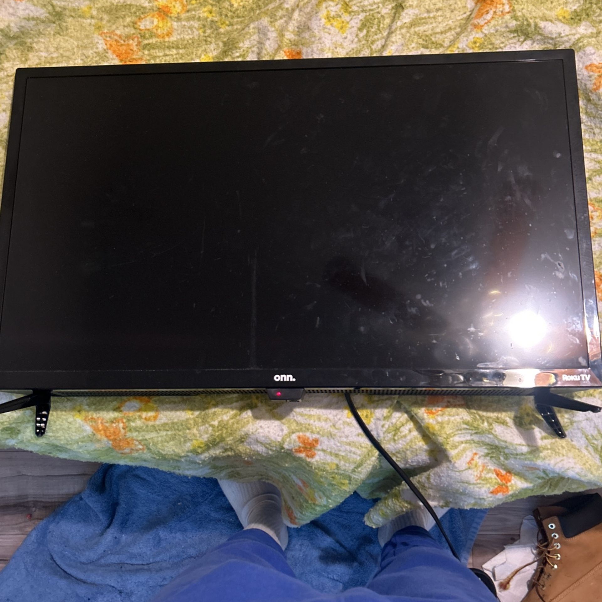 32” Roku tv For Sale Need Gone Today