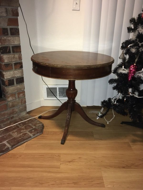 Mersman 7200 antique table