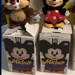 Pop Mart Mickey Family