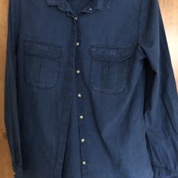 H&M Women’s Button-Down Shirt