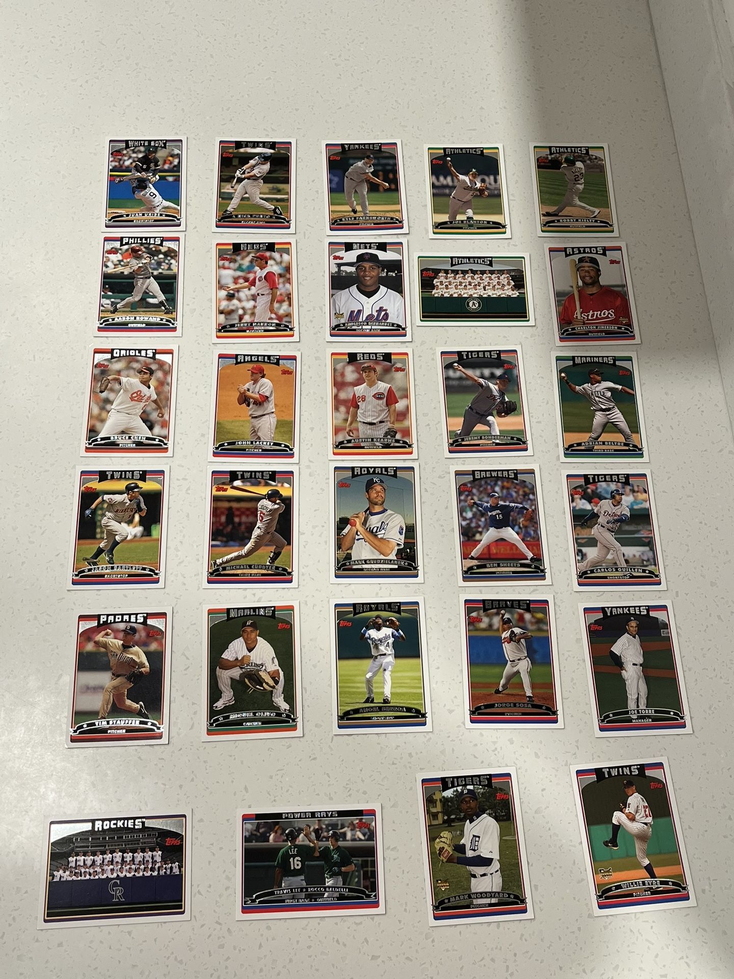 Read Description. 29 2006 Topps Baseball Cards