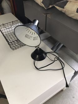 Desk lamp for sale, in awesome condition
