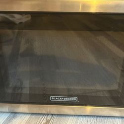  Microwave / New / 38.00 / pick Up 