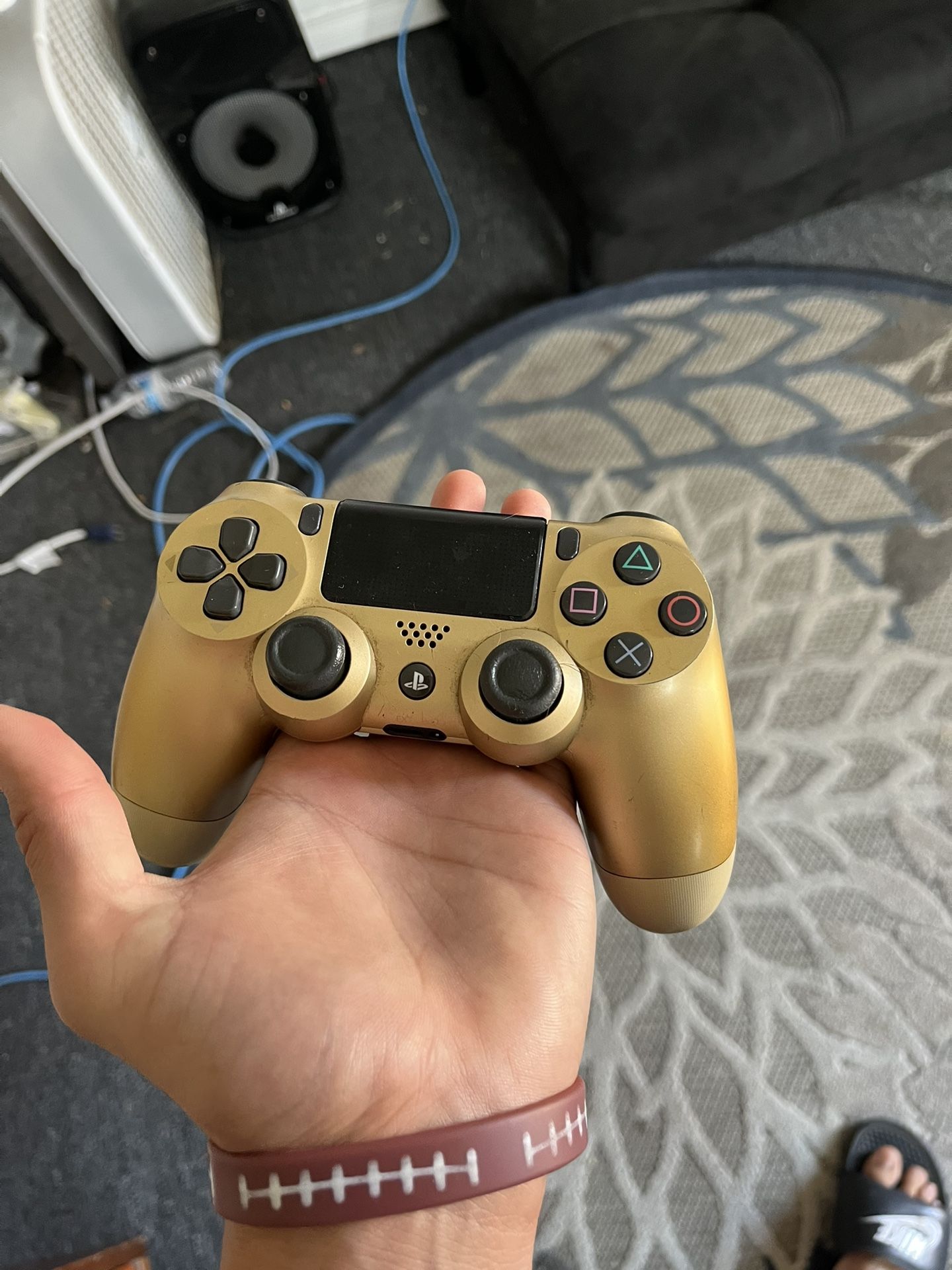 PS4 Controller