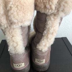 Women’s Ugg Boots Size 8
