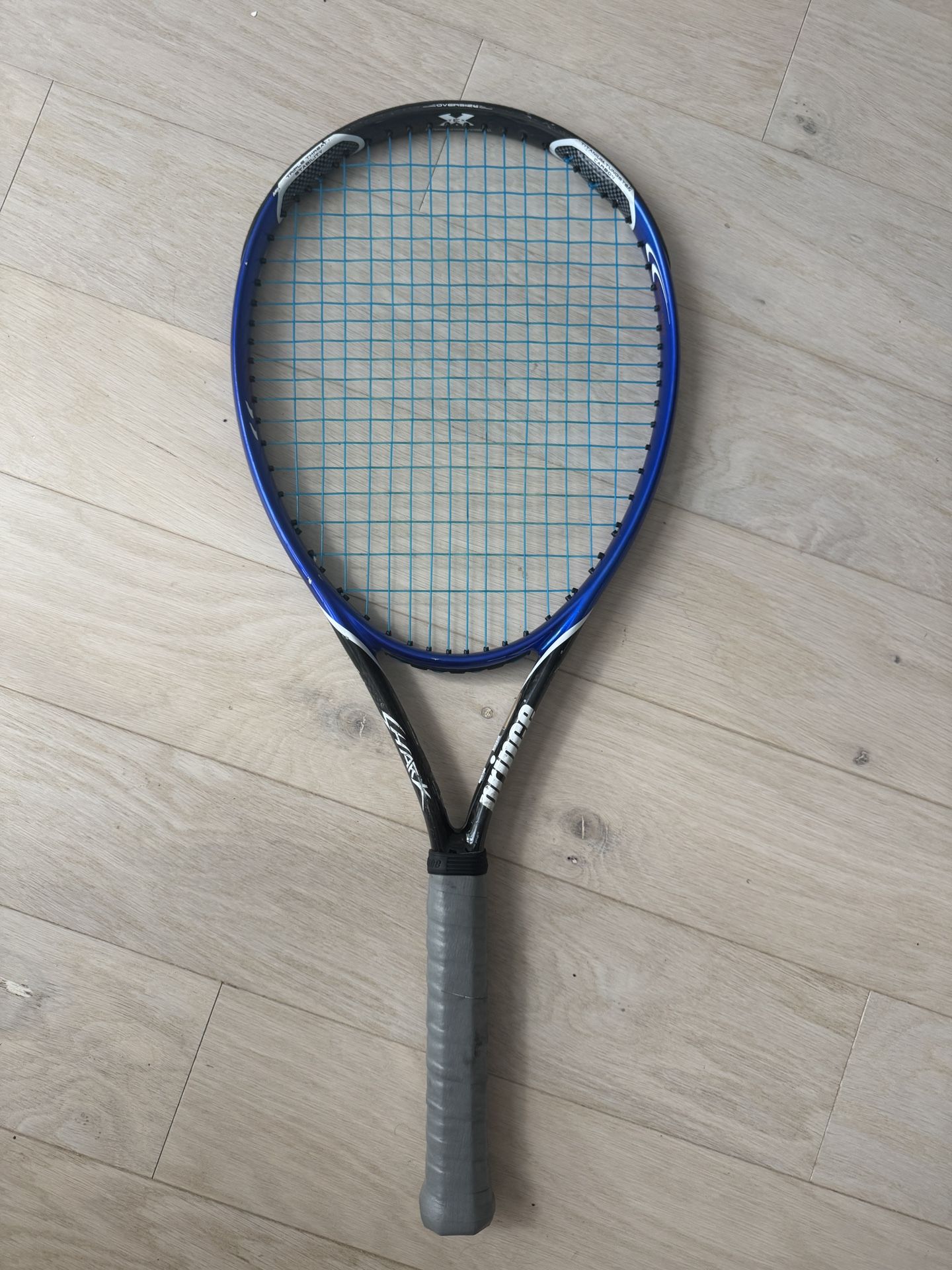 Prince Shark Tennis Racket – Oversize Power – Fresh Grip