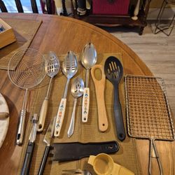 13 Kitchen Utensils 