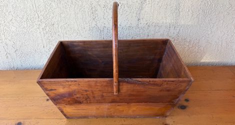 Wooden Carry Basket / Cesta de Madera con Asa