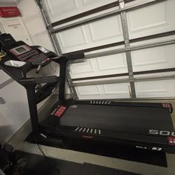 🔥 Sole F63 Treadmill – Like New! 🏃‍♂️💨 $600 OBO