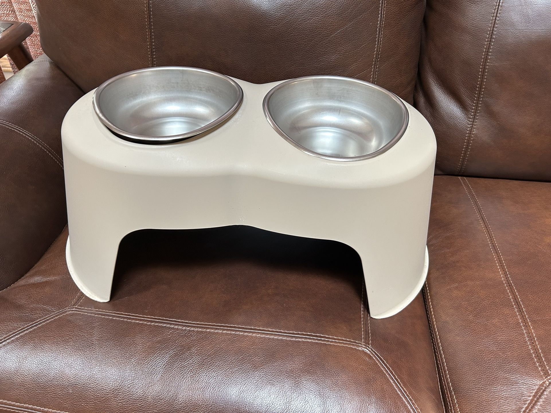 Weather Tech Elevated Dog Food Bowls 