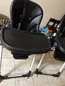 2 High chairs