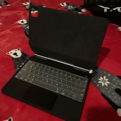 iPad Magic Keyboard