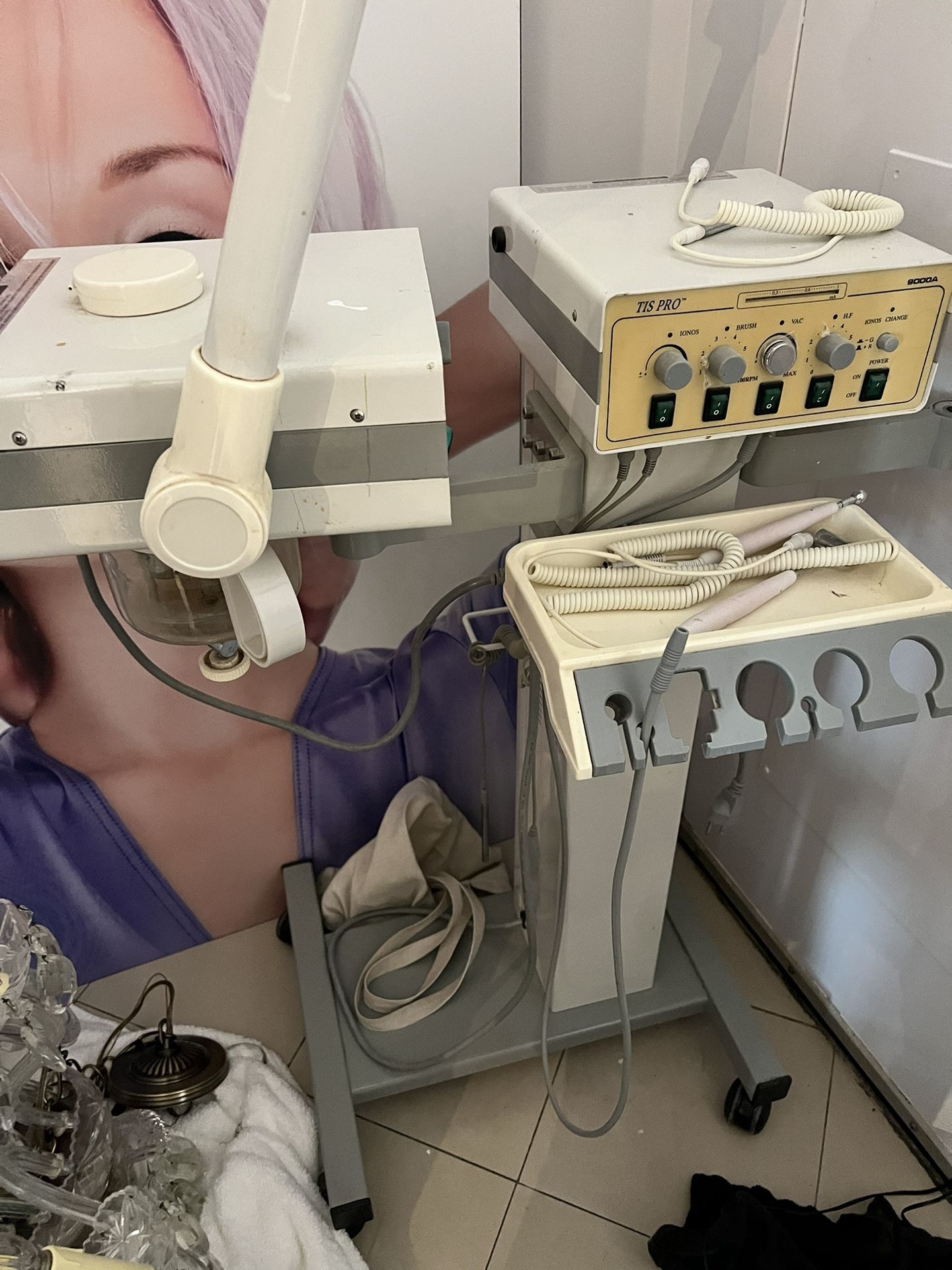 Beauty Salon Stuff, Facial Nails And More 