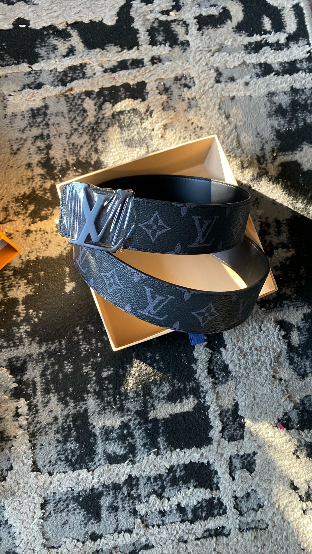 Louise Vuitton matte black belt