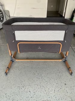 LovliTod bedside bassinet