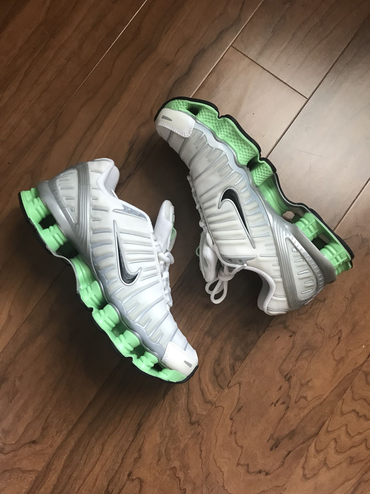 Vintage Nike Shox Respond Women’s Size 8.5