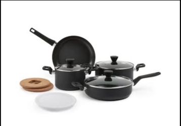 Amazon Basics Stackable Non-Stick Cookware Pots And Pans Set 10 pieces