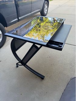 Modern Black Glass Computer Desk / Gaming Desk with Keyboard Tray