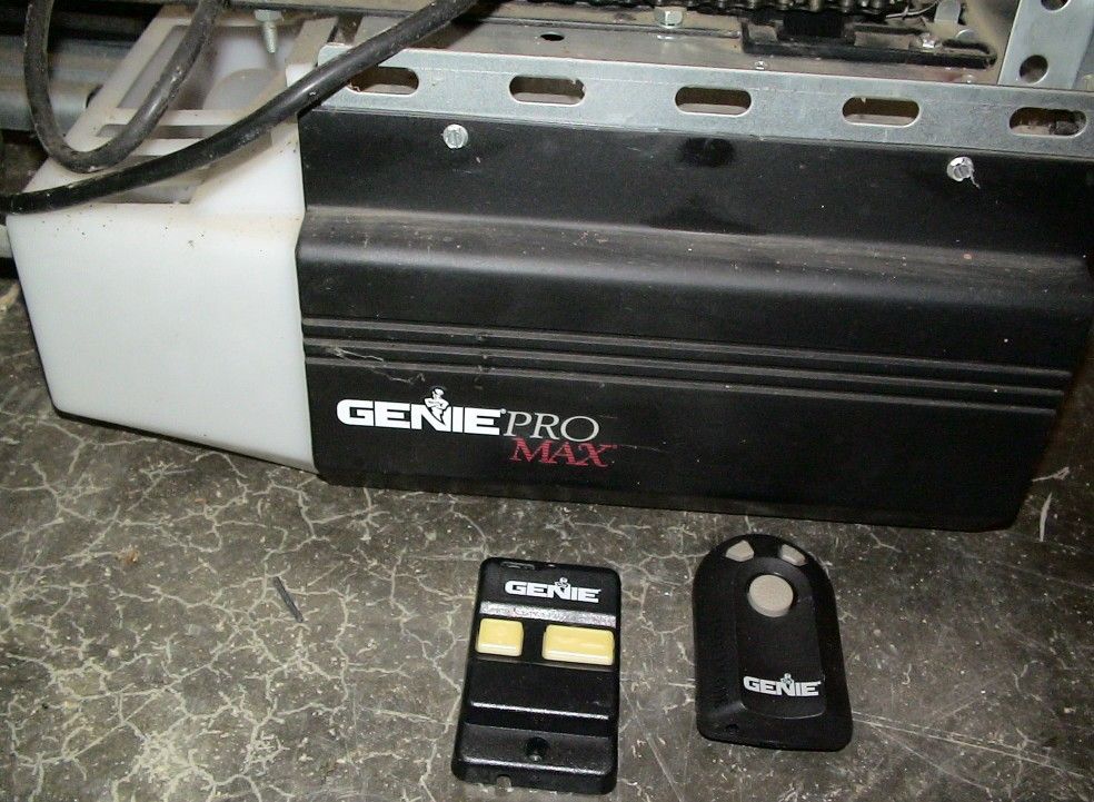 Genie Pro Max 8' 0.5 HP Garage Door Openers -- Used