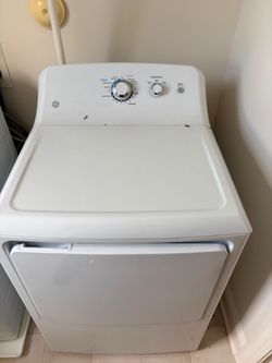 GE washer and dryer set 325$